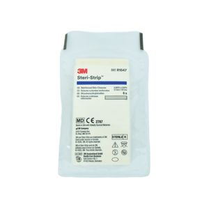 3M STERI-STRIP R1547 แผ่นปิดแผลแทนการเย็บ ใช้สำหรับแผลแตก ปากแผลเปิด ขนาด 1/2 นิ้วX4 นิ้ว  .D