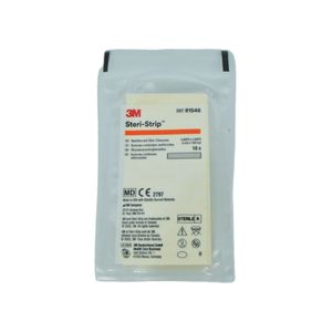 3M STERI-STRIP R1546 แผ่นปิดแผลแทนการเย็บ ใช้สำหรับแผลแตก ปากแผลเปิด ขนาด 1/4 นิ้ว X 4 นิ้ว  .D
